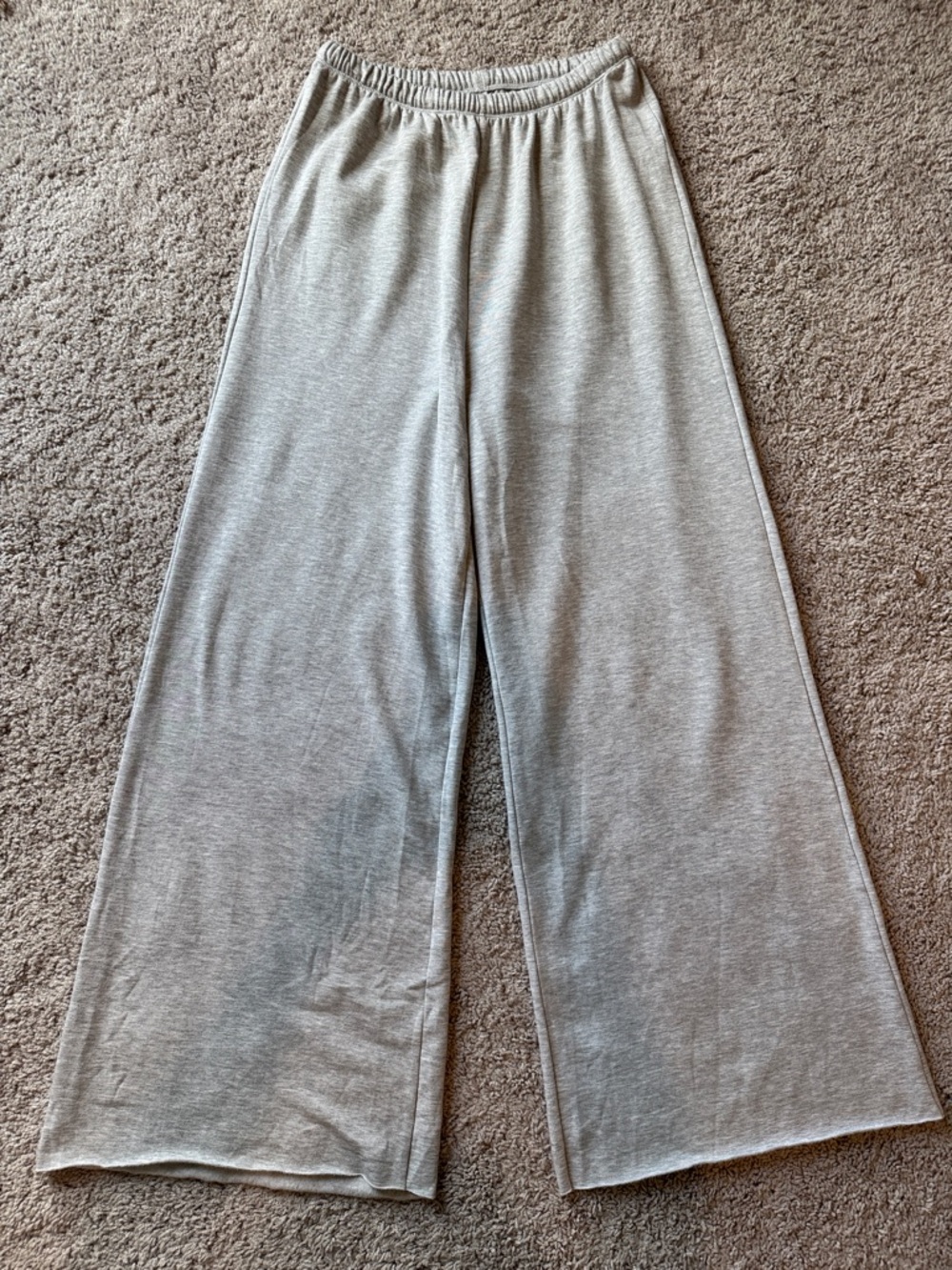 NWT Offline by Aerie Wide Leg Light Grey Sweatpants Size Medium